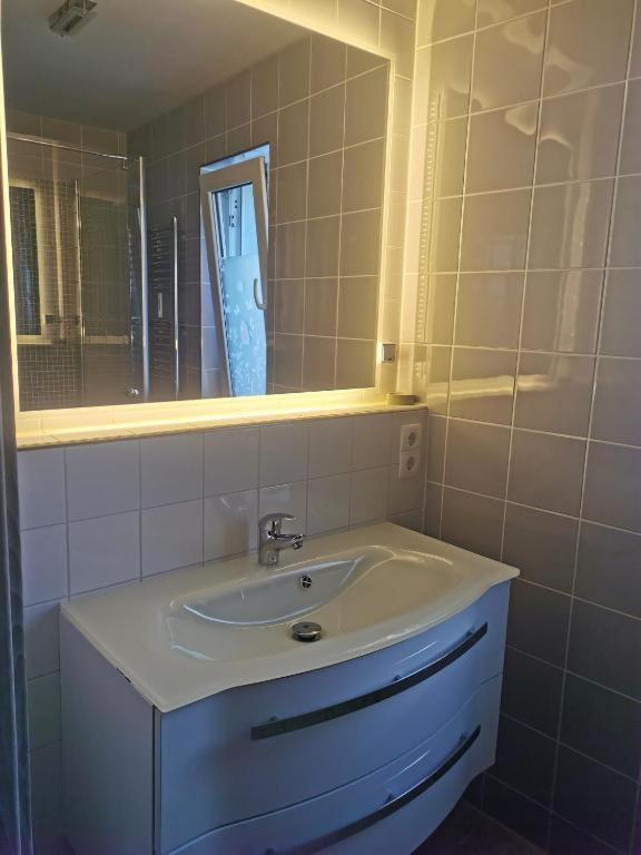 Gaestehaus Giannikis Schorndorf  Ngoại thất bức ảnh